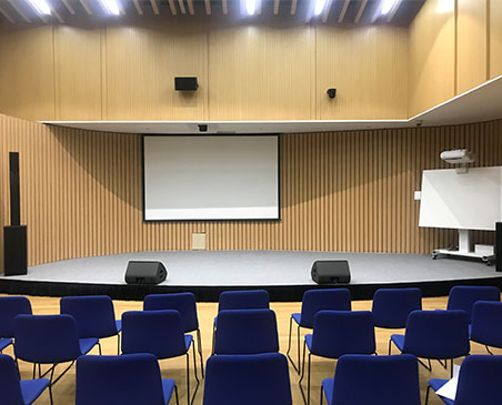 Shenzhen library uses double wood stage series